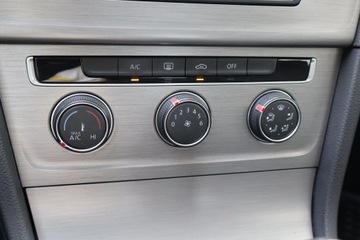 Volkswagen Golf VII Hatchback 3d 1.2 TSI 105KM 2014 VW Golf 1.2 TSI, Salon Polska, Xenon, Bi-Xenon, zdjęcie 15