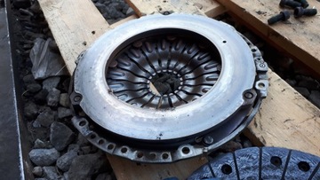 AUDI OE 05E105266B KOLO SETRVAČNÍK
