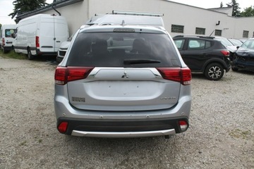 Mitsubishi Outlander III 2018 Mitsubishi Outlander ROK 2018 POJ 2,3 150 KM, zdjęcie 5