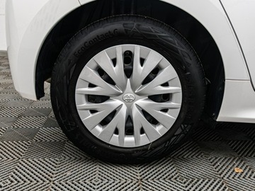 Toyota Yaris IV Hatchback 1.0 VVT-i 72KM 2022 TOYOTA Yaris 1.0 Comfort Hatchback 72KM 2022, zdjęcie 27