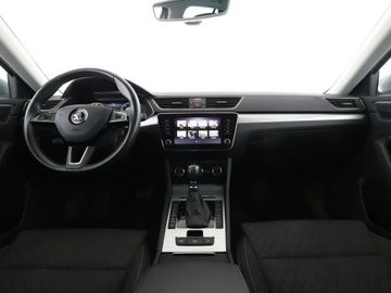Skoda Superb III Kombi Plug-In Hybrid 1.4 TSI Plug-In-Hybrid 218KM 2020 Škoda Superb Skoda Superb PHEV automat virtual, zdjęcie 14