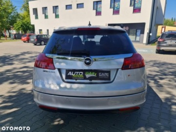 Opel Insignia I Sports Tourer 1.8 Twinport ECOTEC 140KM 2010 Opel Insignia 1.8 140PS Navi Elektryka Alu Gwarancja 1.8 Benzyna 140KM, zdjęcie 4