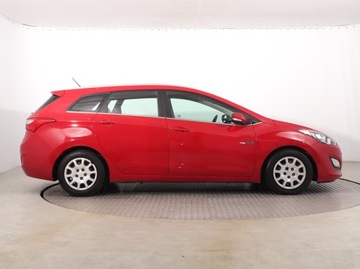Hyundai i30 II Wagon 1.6 CRDi 110KM 2013 Hyundai i30 1.6 CRDi, Klima, Klimatronic, zdjęcie 5