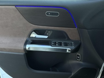 Mercedes GLB SUV 2.0 200d 150KM 2024 Mercedes-Benz GLB 200, zdjęcie 20