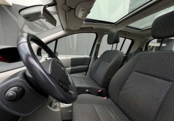 Renault Modus Hatchback 1.4 i 16V 98KM 2005 Renault Modus Klima Szyberdach Alu Warszawa 1.4 Benzyna 98KM, zdjęcie 9