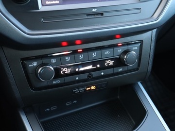 Seat Arona Crossover 1.0 EcoTSI 95KM 2021 Seat Arona 1.0 TSI, Salon Polska, Serwis ASO, zdjęcie 17