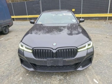 BMW Seria 5 G30-G31 Limuzyna Facelifting 2.0 530i 252KM 2023 BMW Seria 5 2023r., 530 Xi, 2L, od ubezpieczalni 2.0 Benzyna 251KM, zdjęcie 1