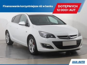 Opel Astra J GTC 1.4 Turbo ECOTEC 140KM 2014 Opel Astra 1.4 T LPG, GAZ, Skóra, Navi, Klima