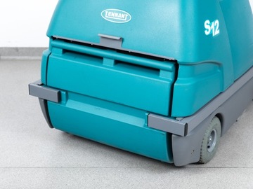TENNANT S12 SWEEPER НОВЫЕ АККУМУЛЯТОРЫ 2006 г. 2220 м/ч 4650 м²/ч 21000 нетто