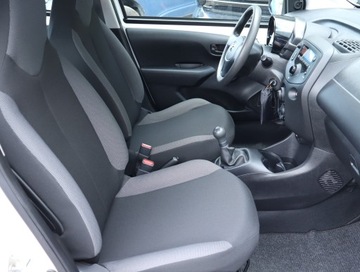 Toyota Aygo II Hatchback 3d Facelifting 1.0 VVT-i 72KM 2018 Toyota Aygo 1.0 VVT-i, Salon Polska, Klima, zdjęcie 8