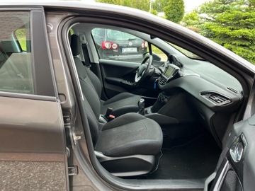 Peugeot 208 I Hatchback 5d Facelifting 1.2 PureTech 82KM 2018 Peugeot 208 1.2 benzyna 83 KM nawigacja LED zarej w PL zadbany zamia, zdjęcie 20
