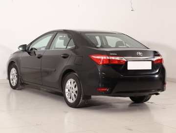 Toyota Corolla XI Sedan 1.6 Valvematic 132KM 2015 Toyota Corolla 1.6 Valvematic, Salon Polska, zdjęcie 3