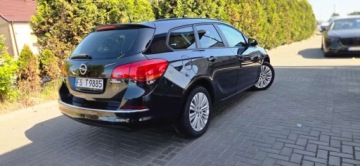 Opel Astra J Sports Tourer Facelifting 1.4 Turbo ECOTEC 140KM 2013 Opel Astra 1,4 TURBO 140KM Led Super Stan Oplaty 1.4 Benzyna 140KM, zdjęcie 13