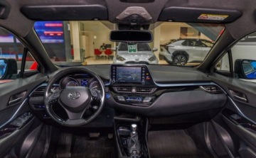 Toyota C-HR I Crossover Facelifting 2.0 Hybrid Dynamic Force 184KM 2019 Toyota C-HR 2.0 Hybrid Selection 2.0 Hybryda 184KM, zdjęcie 5