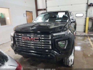  GMC Inny Canyon Denali 2024 2.7 Benzyna 310KM, zdjęcie 8