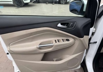 Ford Escape III 2018 Ford Escape 2018 Ford Kuga - w Polsce po oplatach i akcyzie 1.5 Benzyna, zdjęcie 7