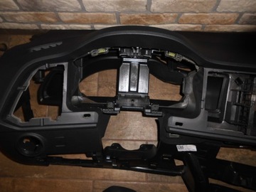 Консоль SEAT ATECA ПОСЛЕ ПОДЪЕМА + 3 подушки безопасности