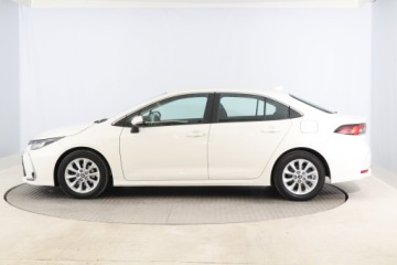 Toyota Corolla XII Sedan 1.5 VVT-i 125KM 2021 Toyota Corolla 1.5 VVT-i, Salon Polska, zdjęcie 2