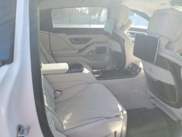 Mercedes Klasa S W223/V223 2023 Mercedes-Benz Klasa S Maybach S 580 4Matic 2023 4.0l 4.0 Benzyna 496KM, zdjęcie 10
