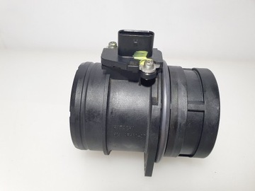 AUDI A3 8P A4 B8 A5 VÁHA VZDUCHU 1.8 2.0TFSI 06J906461D ORIGINÁLNÍ