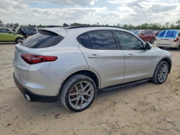 Alfa Romeo Stelvio SUV 2.0 Turbo 280KM 2018 Alfa Romeo Stelvio TI Sport 2018 2.0 Benzyna 280KM, zdjęcie 3
