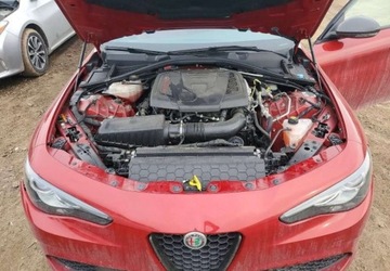Alfa Romeo Giulia II Sedan Facelifting 2.0 Turbo 280KM 2021 Alfa Romeo Giulia Auta z USA - Zapytaj o wiecej ofert 2.0 Benzyna 280KM, zdjęcie 1