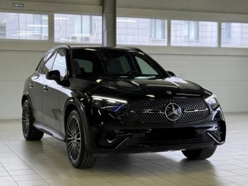 Mercedes GLC C254/X254 Coupe 2.0 200 204KM 2025 MERCEDES-BENZ GLC 200 4-Matic AMG Line 2.0(204KM) 2025, zdjęcie 1