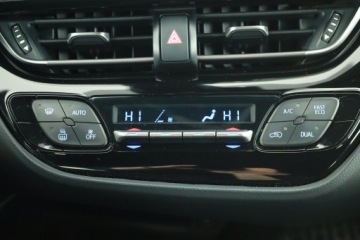 Toyota C-HR I Crossover 1.2L Turbo 116KM 2018 Toyota C-HR 1.2 Turbo, Salon Polska, Klima, zdjęcie 11