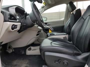 Chrysler Pacifica II 2023 Chrysler Pacifica Hybrid Touring L 2023 3.6l 3.6 Hybryda 260KM, zdjęcie 7