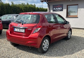 Toyota Yaris III Hatchback 5d 1.33 Dual VVT-i 99KM 2013 Toyota Yaris samochod krajowy 1.3 Benzyna 99KM, zdjęcie 5