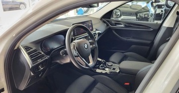 BMW X4 G02 SUV Facelifting 2.0 20I 184KM 2023 BMW X4 Salon bazwypadkowy Systemy asystujace 2.0 Benzyna 184KM, zdjęcie 2