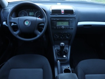 Skoda Octavia II Hatchback 1.9 TDI PD 105KM 2006 Skoda Octavia 1.9 TDI, Salon Polska, Klima, zdjęcie 6