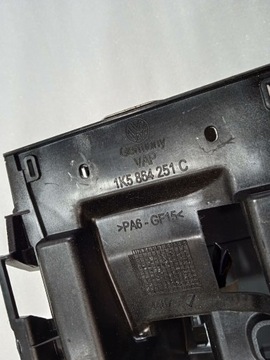 LOKETNÍ OPĚRKA CENTRÁLNÍ TUNELU MATERIÁL VOLKSWAGEN OE 1K5864251C