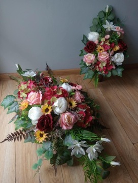 Цветочные цветы для могильного кладбища. Цветочный композиционный набор