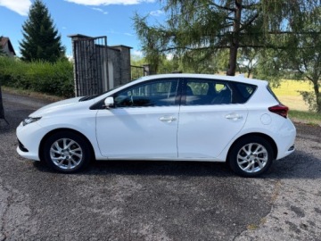 Toyota Auris II Hatchback 5d Facelifting 1.2 D-4T 116KM 2015 Toyota Auris Toyota Auris Comfort 1.2 Benzyna 116KM 1- Wlasciciel 1.2, zdjęcie 8