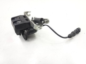 ЗАЖИМ PIAGGIO MP3 500 RISE LOCK