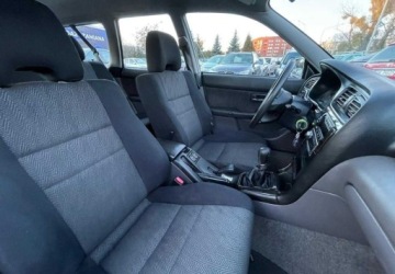 Subaru Legacy III Kombi 2.0 125KM 2002 Subaru Legacy Subaru Legacy 2.0b OPONY ZIMA AWD HAK Dlugi Przeglad i OCZa, zdjęcie 6