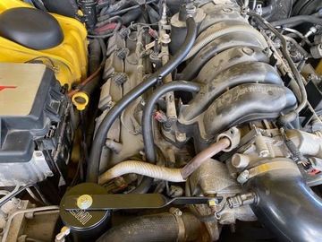 Маслоуловитель Маслоотделитель HEMI 5.7 Dodge Charger Durango Jeep