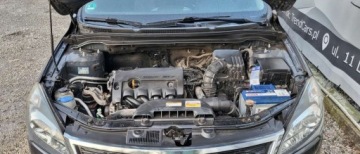 Kia Ceed I SW Facelifting 1.6 DOHC CVVT 126KM 2010 Kia Ceed 1.6 125 KM bezwypadkowa klimatronic szyberdach 1.6 Benzyna 125KM, zdjęcie 24