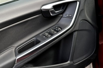 Volvo V60 I Kombi 1.6 T4 180KM 2012 Volvo V60 T4 Benzyna 180Km Xenon Ledy Skóra Navi, zdjęcie 4