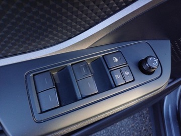 Toyota C-HR I Crossover Facelifting 1.8 Hybrid 122KM 2023 Toyota C-HR 1.8 Hybrid GPF Comfort 1.8 Hybrid GPF, zdjęcie 22