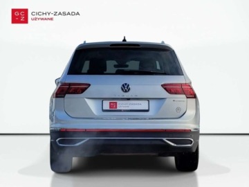 Volkswagen Tiguan II SUV Plug-in 1.4 TSI e-HYBRID 245KM 2021 Volkswagen Tiguan 1.4 Hybryda Plug-in 245KM, zdjęcie 3