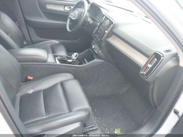 Volvo XC40 2021 Volvo XC 40 T5 Inscription 2021 2.0l 2.0 Benzyna 248KM, zdjęcie 9