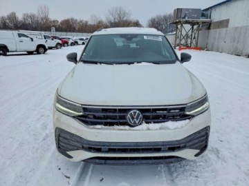 Volkswagen Tiguan III 2024 Volkswagen Tiguan Se R-Line Black 2024 2.0 Benzyna 184KM, zdjęcie 5