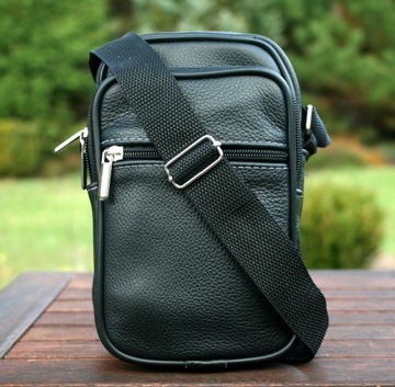 Torba skórzana męska na ramię czarna mała listonoszka polska produkcja