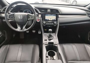 Honda Civic X Hatchback 5d 1.5 VTEC Turbo 182KM 2018 Honda Civic Honda Civic X 1.5T pelna opcja 1.5 Benzyna 182KM, zdjęcie 16