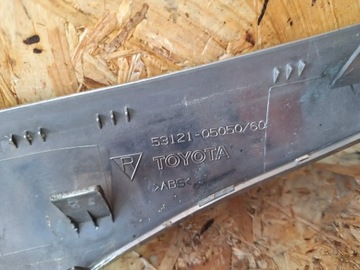 LIŠTA CHRÓM MŘÍŽKY MASKA TOYOTA AVENSIS T27 FACELIFT 11-15