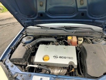 Opel Vectra C Sedan 1.8 ECOTEC 122KM 2002 Opel Vectra 1.8 02r, zdjęcie 7