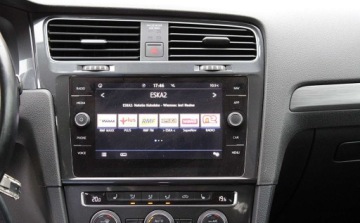 Volkswagen Golf VII Variant Facelifting 1.6 TDI-CR DPF BMT 115KM 2019 Volkswagen Golf Automat DSG Full LED 1.6 Diesel 116KM, zdjęcie 19