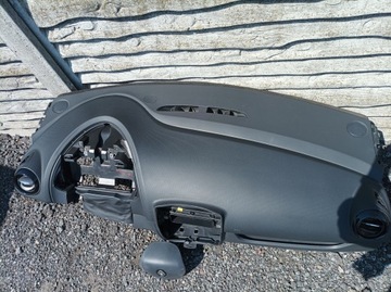 CLIO IV 4 DESKA KONZOLA ULOŽENÍ PÁSY AIRBAG ORIGINÁLNÍ